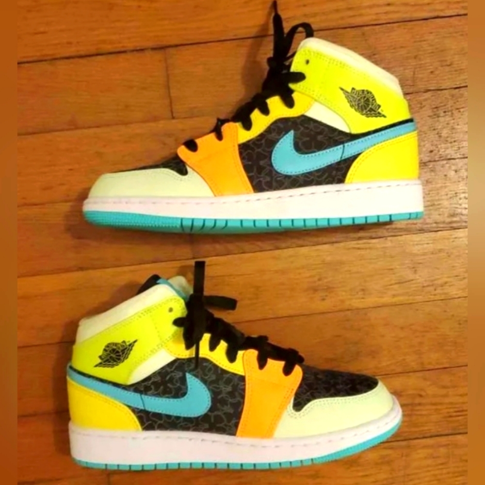 Air Jordan 1 SE GS 'Clover'